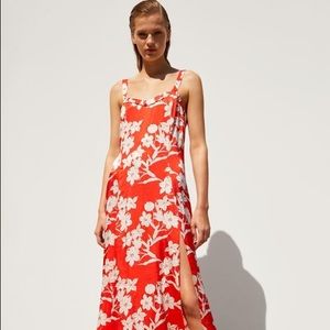 ZARA FLORAL DRESS NWT 🍊🍊🍊
